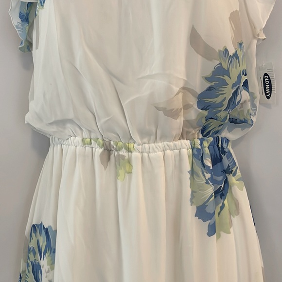Old Navy White Floral Maxi Dress - Picture 5 of 8